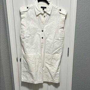 Banana Republic White Sleeveless Button-Down Top